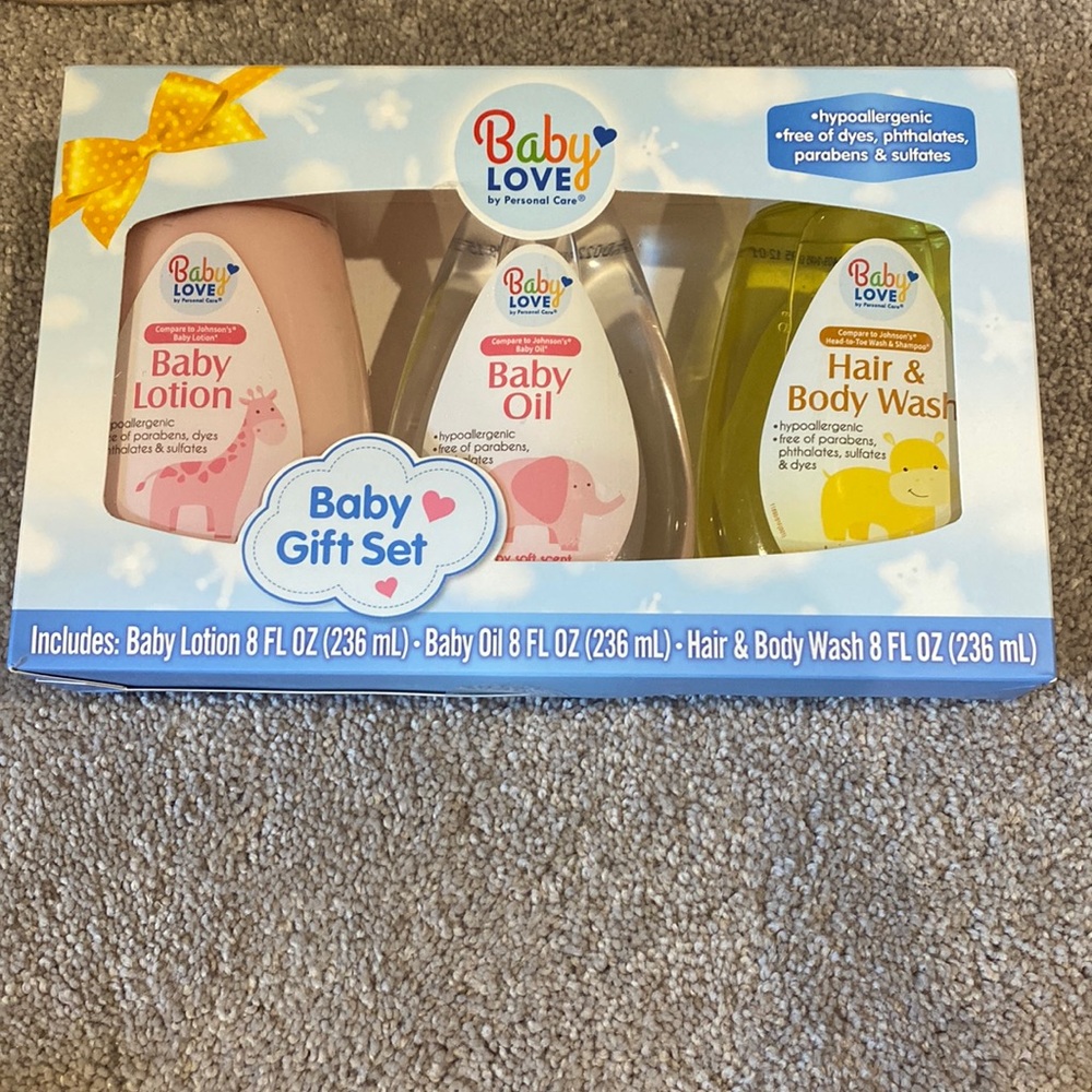 Baby gift set of soap, oil, and lotion